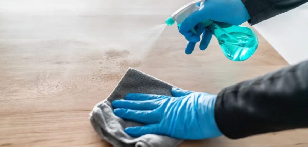 How to Remove Grease From Wood