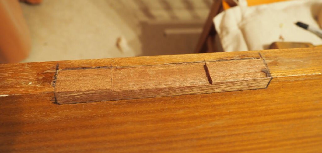 How to Glue Styrofoam Insulation to Wood